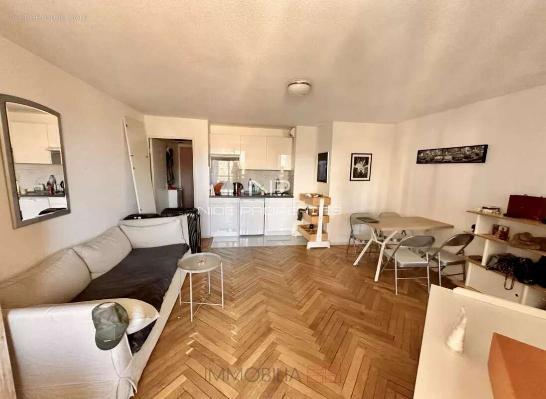 Appartement à BEAUSOLEIL