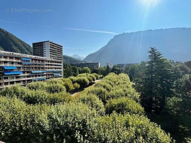 Appartement à SAINT-EGREVE