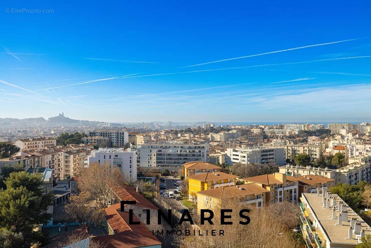 Appartement à MARSEILLE-4E