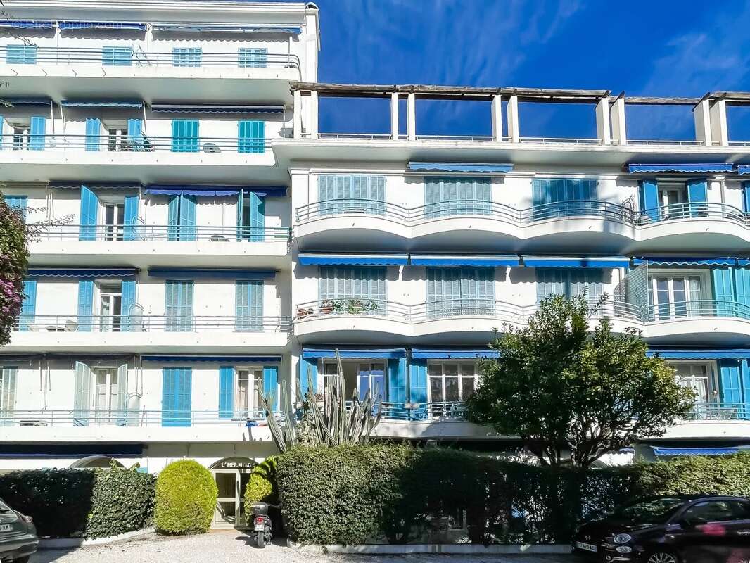 Appartement à BEAULIEU-SUR-MER