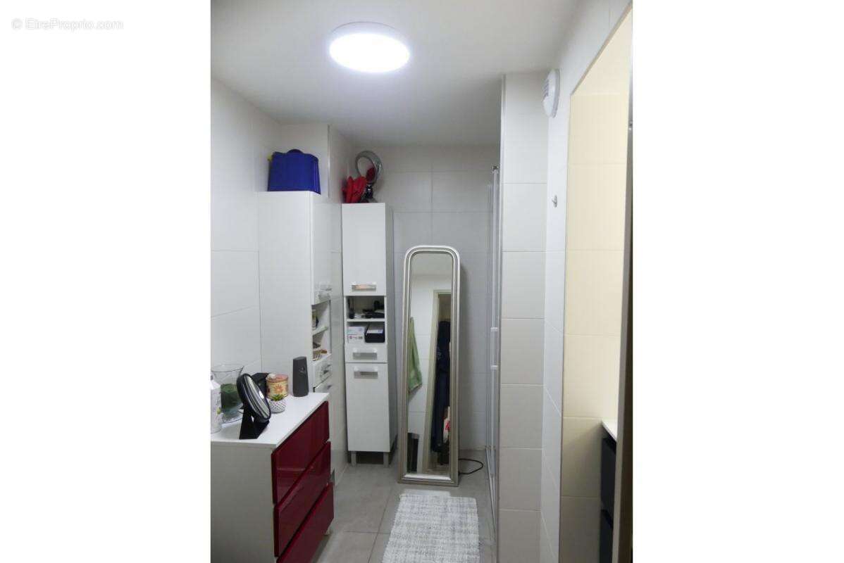 Appartement à MEZE