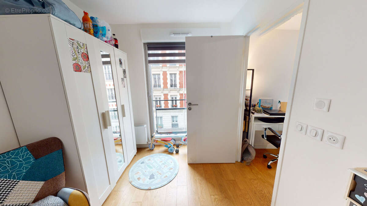 Appartement à PARIS-19E