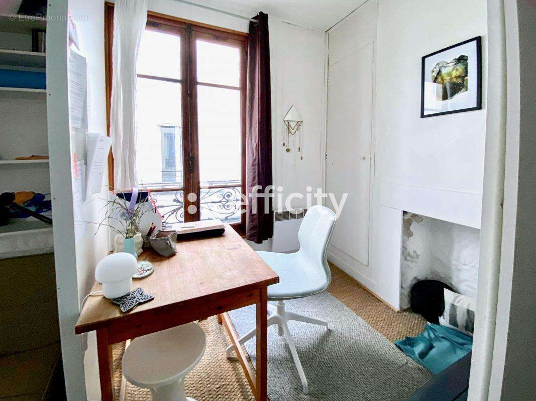 Appartement à PARIS-20E