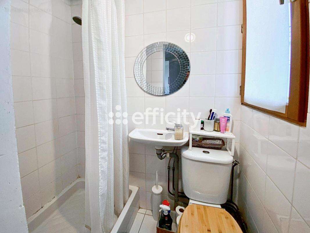 Appartement à PARIS-20E