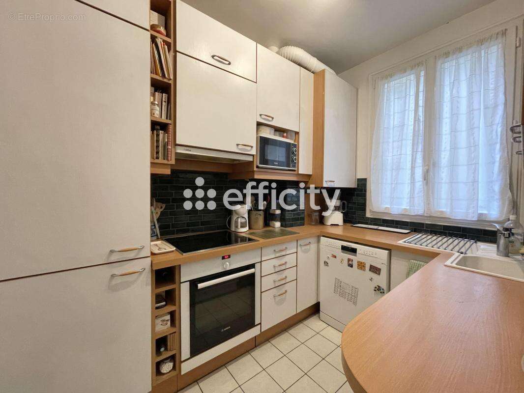 Appartement à PARIS-12E