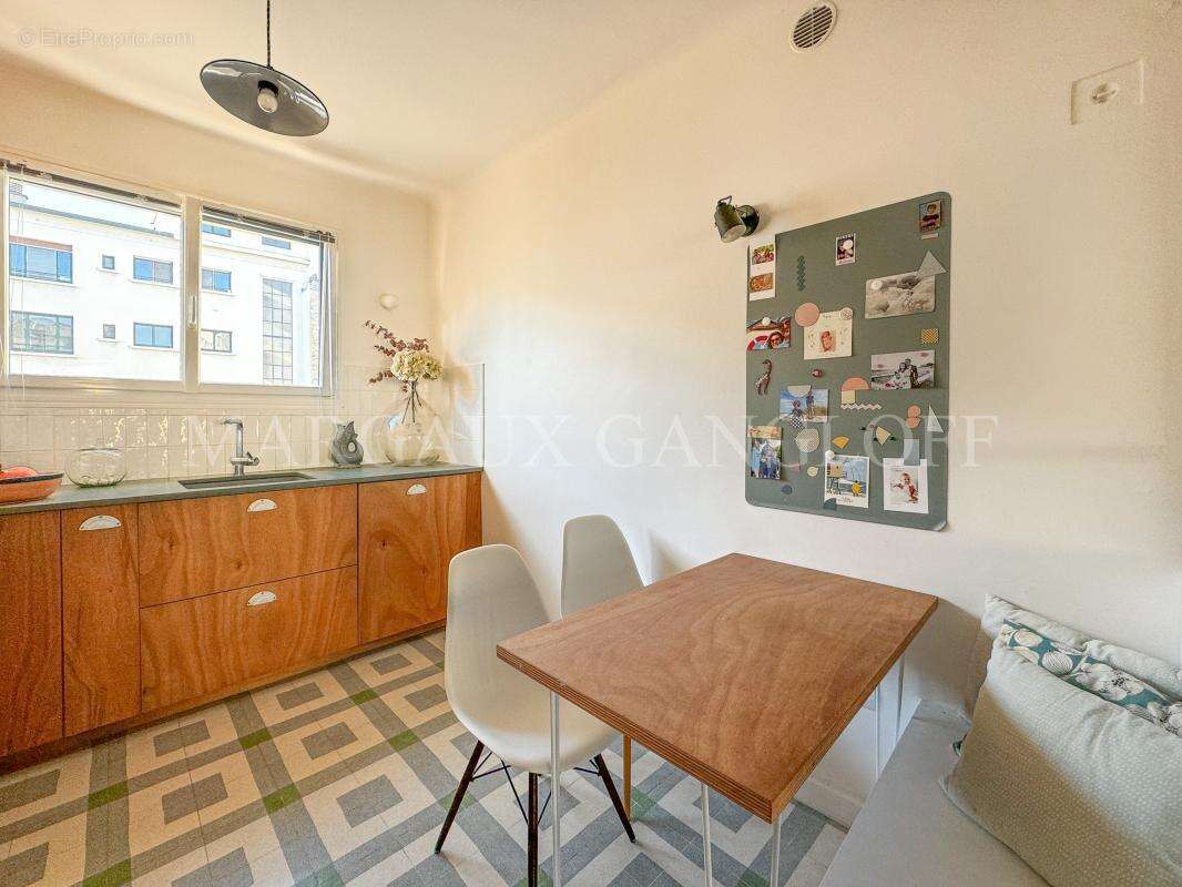 Appartement à ASNIERES-SUR-SEINE