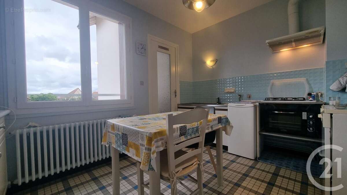 Appartement à MOULINS