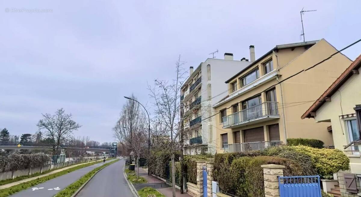 Appartement à SAINT-MAUR-DES-FOSSES