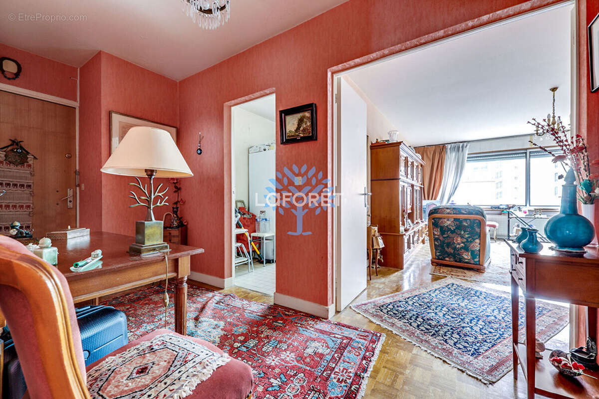 Appartement à PARIS-20E