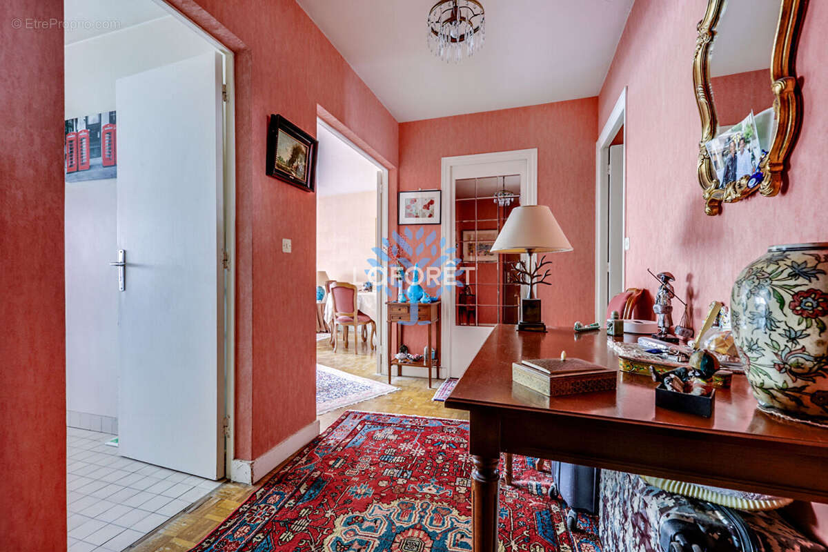 Appartement à PARIS-20E