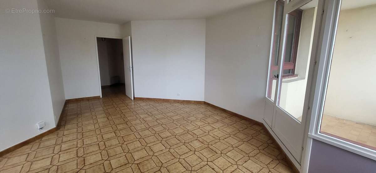 Appartement à MELUN