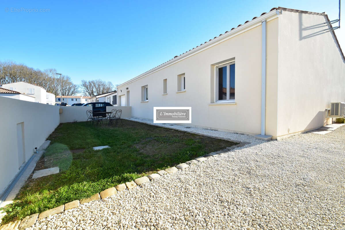 Maison à TONNAY-CHARENTE