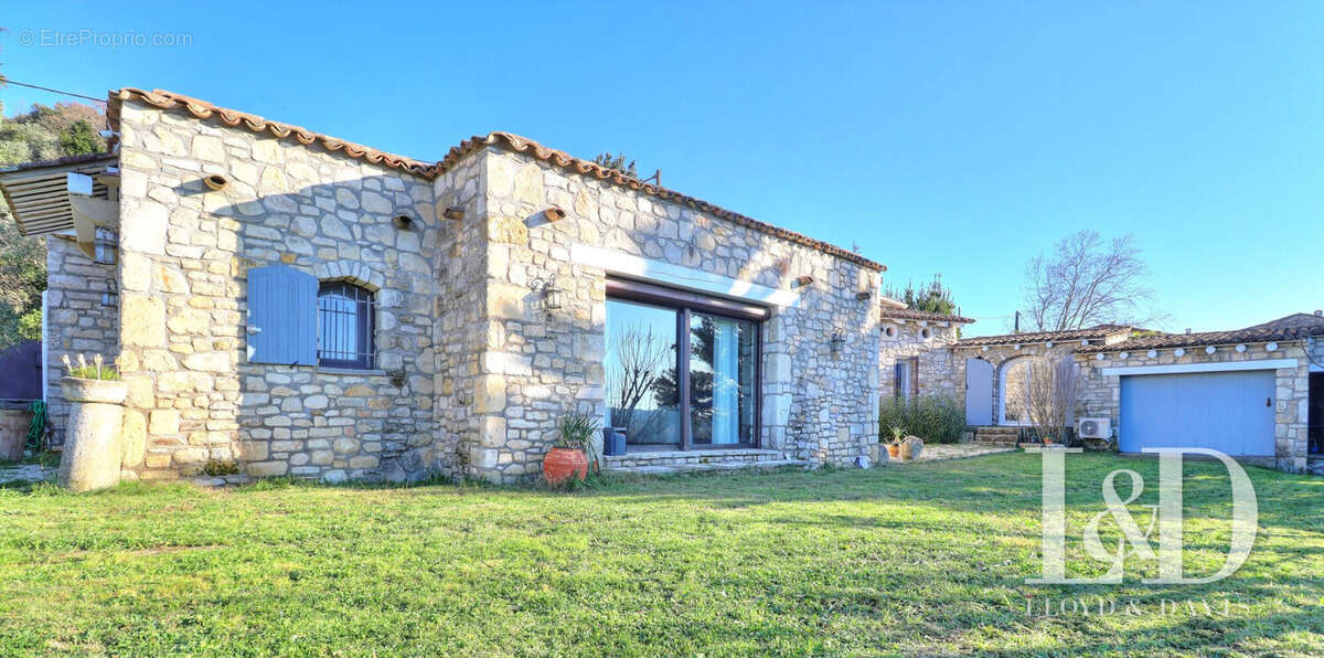 Maison à UZES