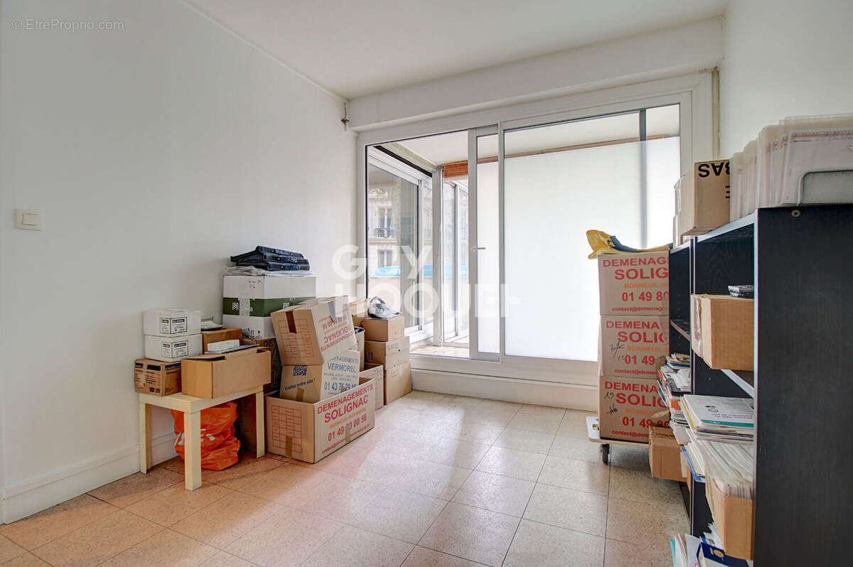 Appartement à PARIS-20E