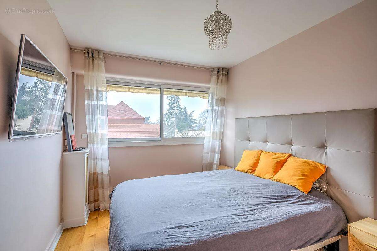 Appartement à RUEIL-MALMAISON