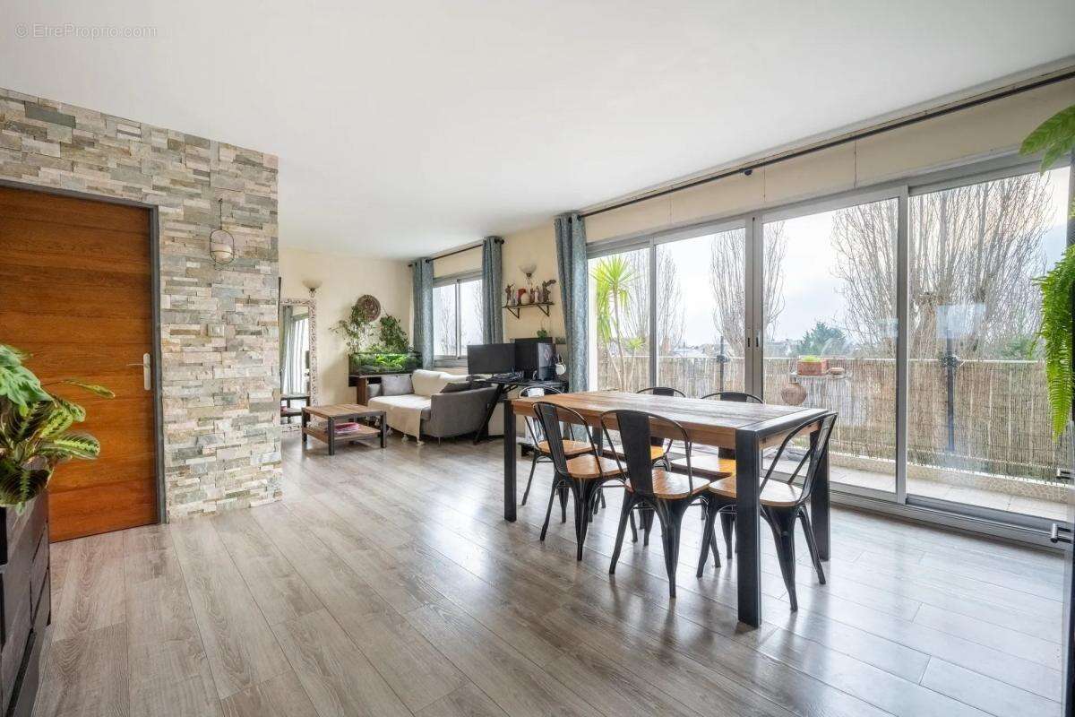 Appartement à MAISONS-LAFFITTE