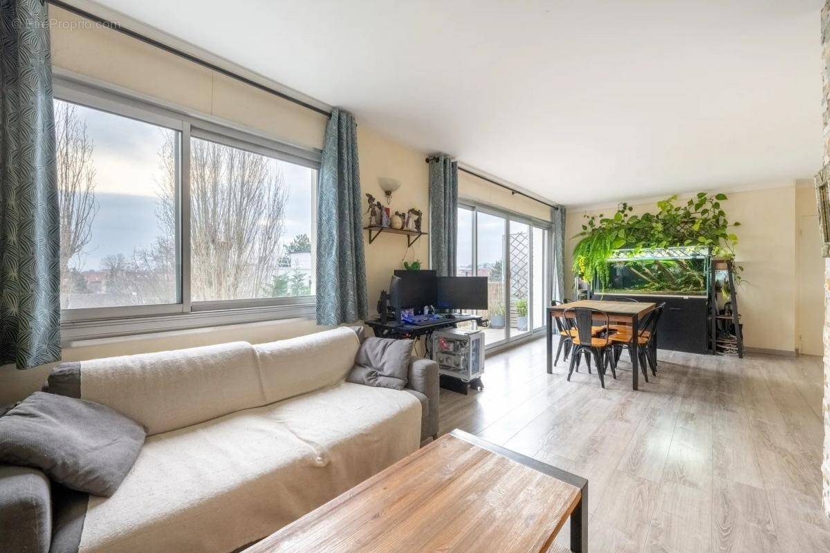 Appartement à MAISONS-LAFFITTE