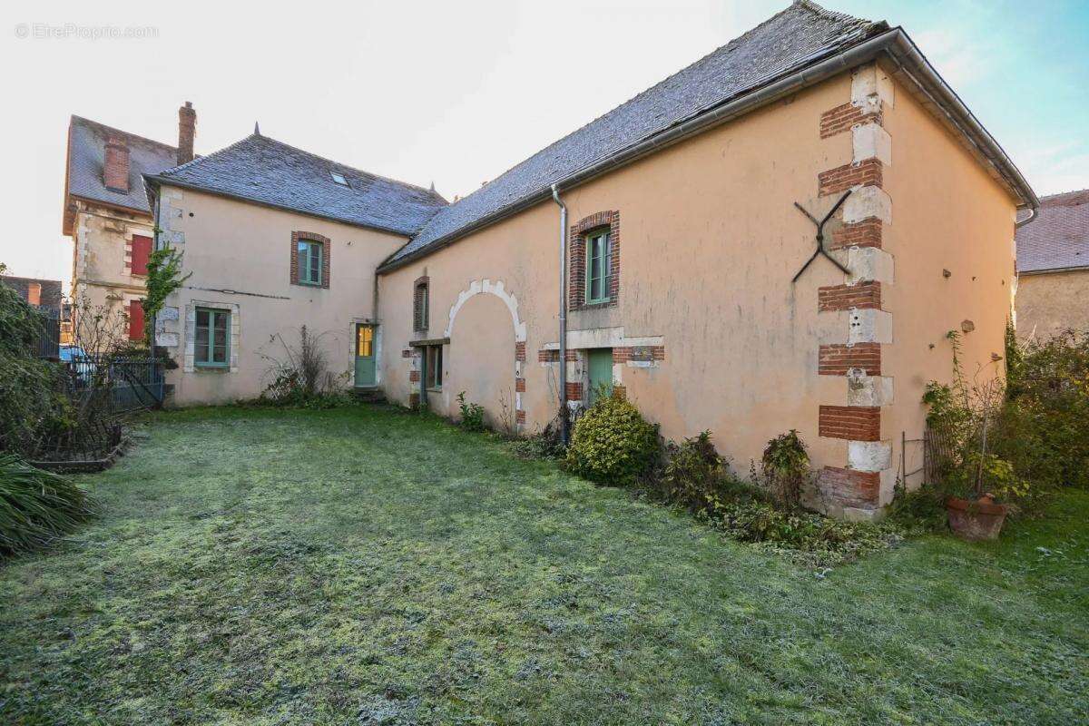 Maison à LEUGNY