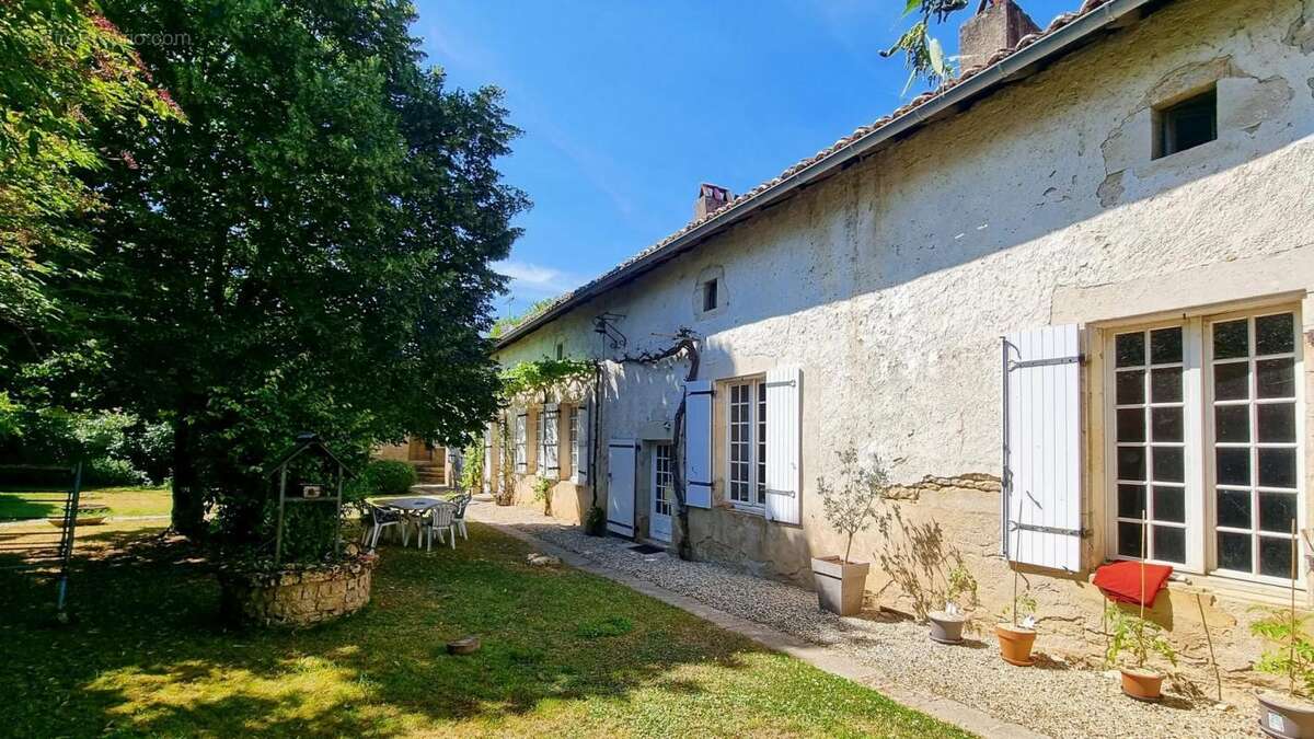 Maison à POITIERS