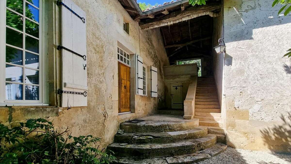 Maison à POITIERS