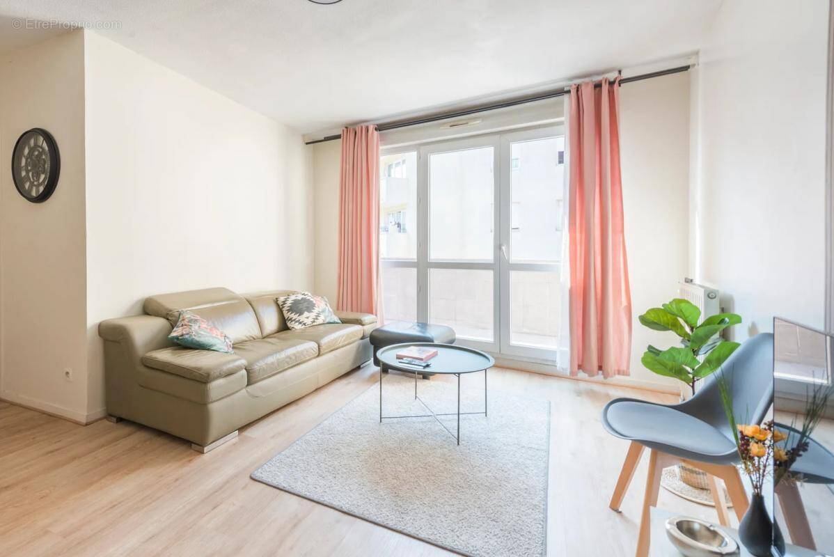 Appartement à SAINT-DENIS