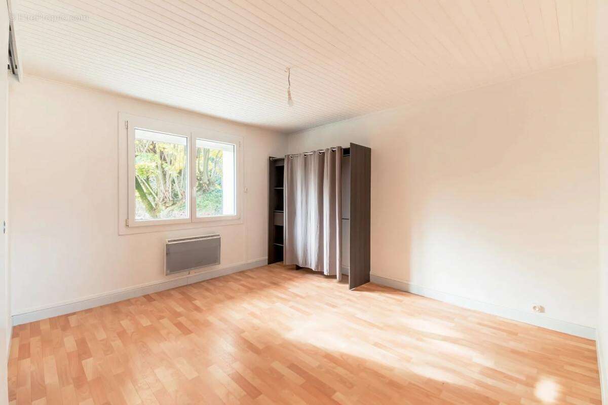 Appartement à POLLIONNAY