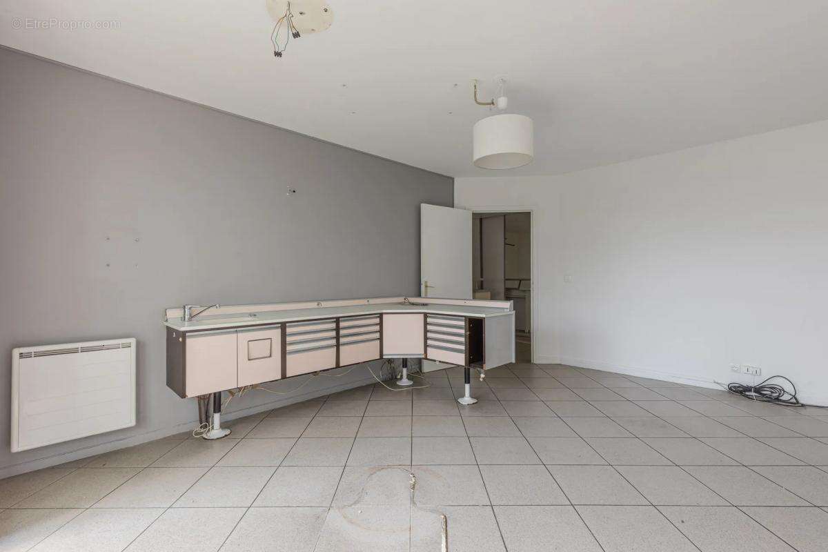 Appartement à PARIS-20E