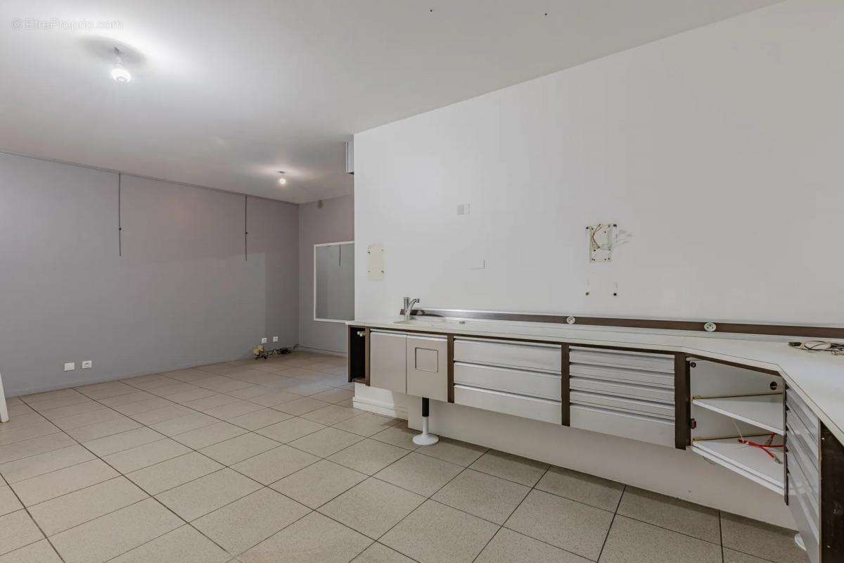 Appartement à PARIS-20E