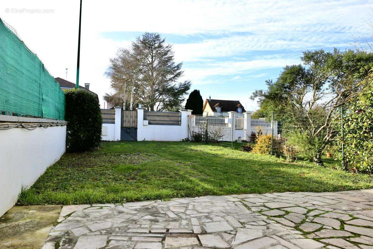 Maison à CORMONTREUIL