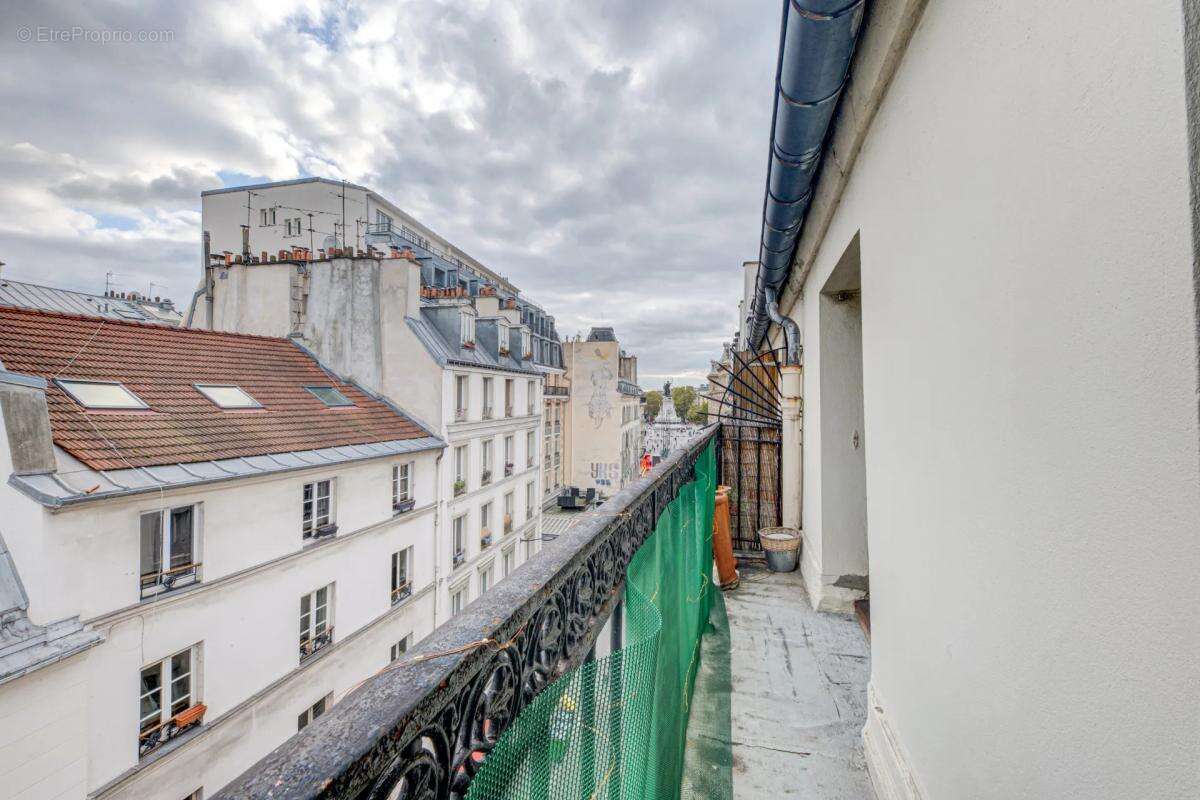 Appartement à PARIS-10E