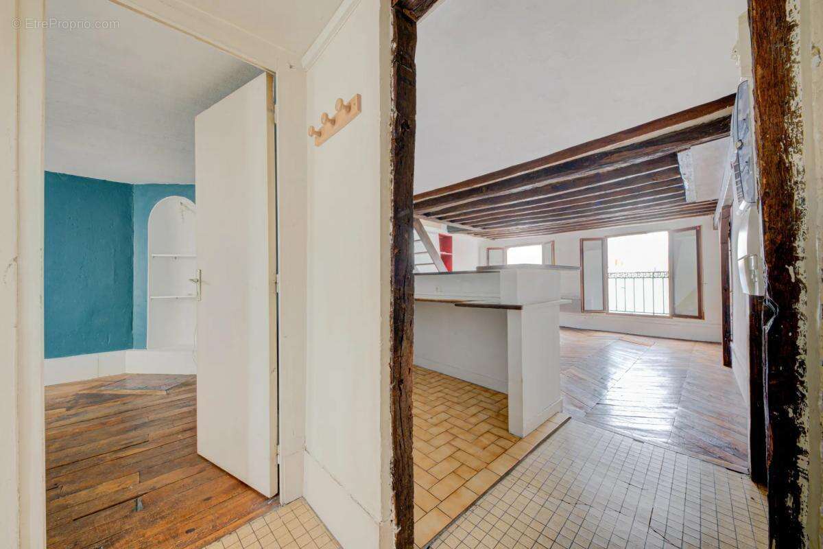 Appartement à PARIS-10E