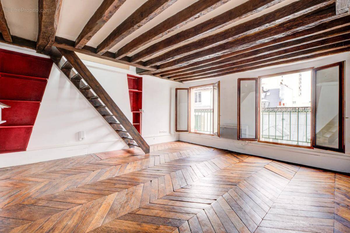 Appartement à PARIS-10E