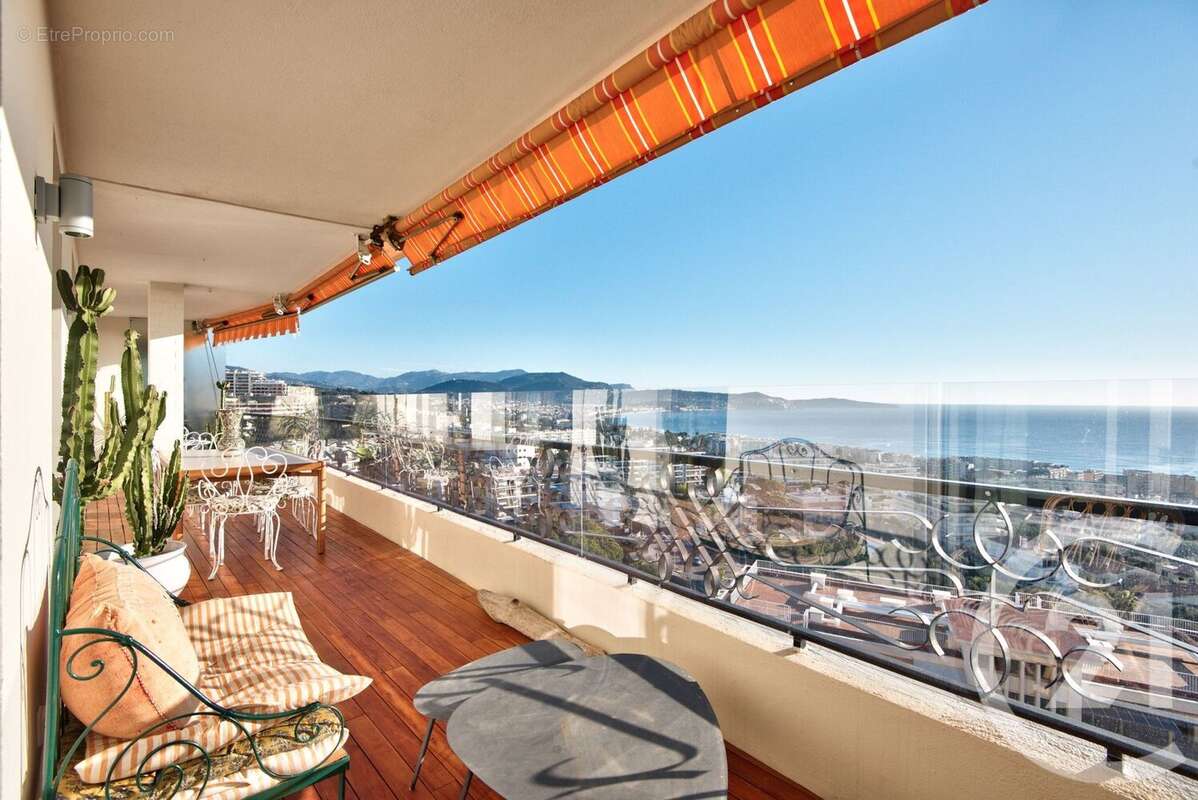 Appartement à NICE