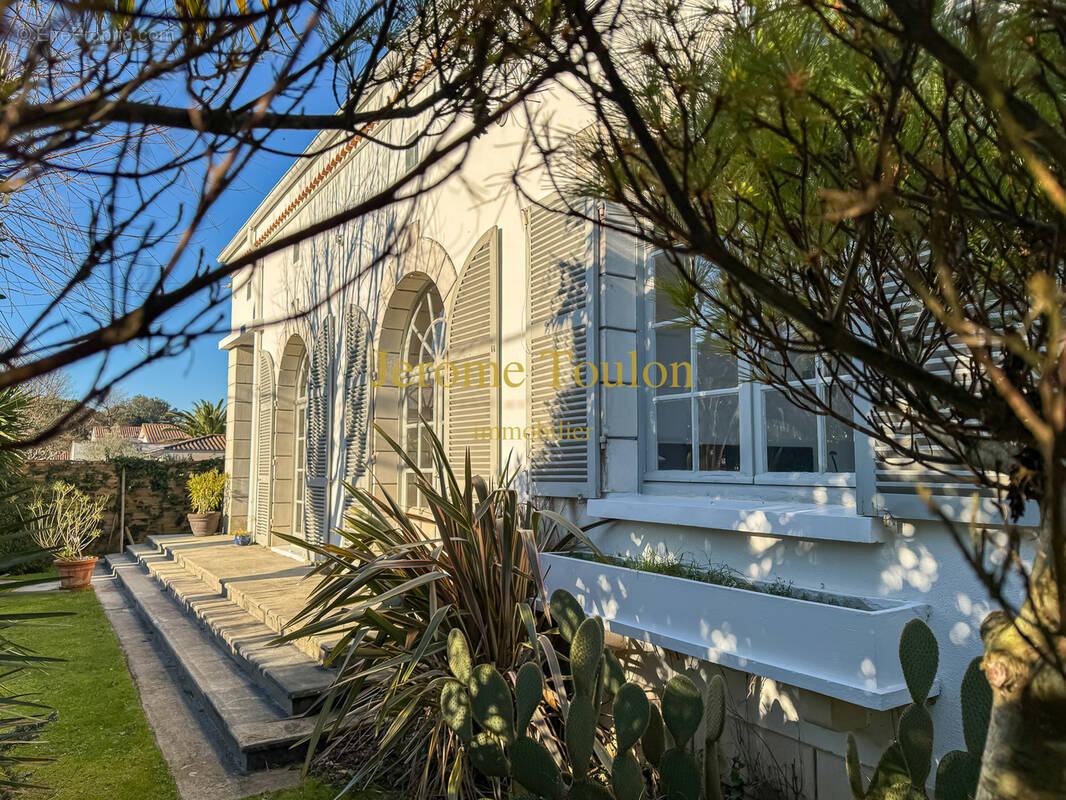 Maison à VAUX-SUR-MER