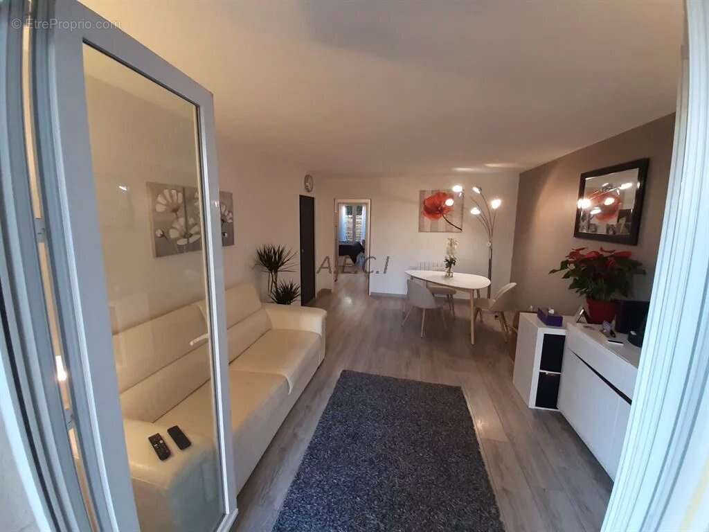 Appartement à ASNIERES-SUR-SEINE