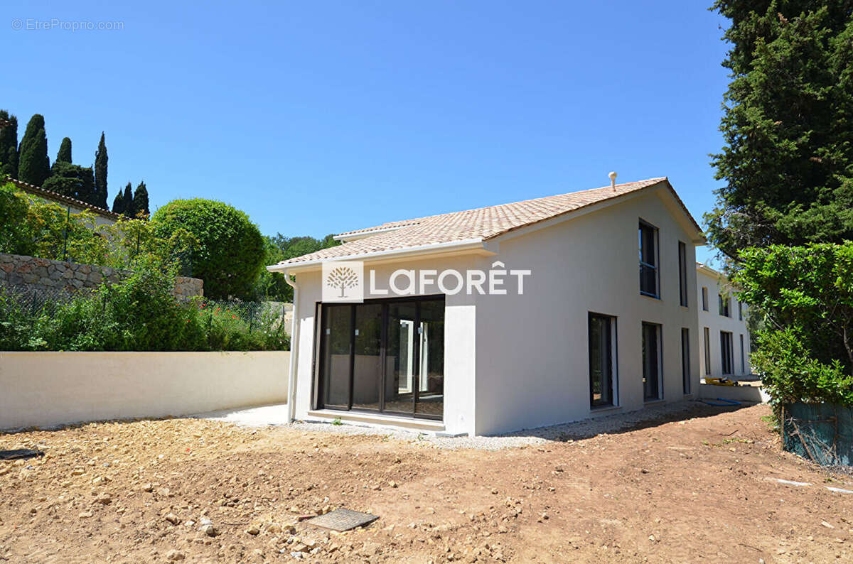 Maison à LE ROURET