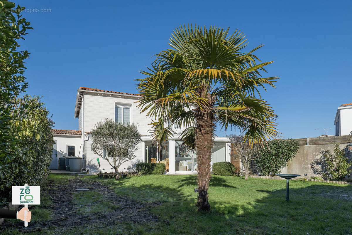 Maison à LE GIROUARD