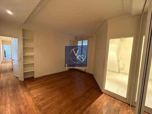 Appartement à PARIS-12E