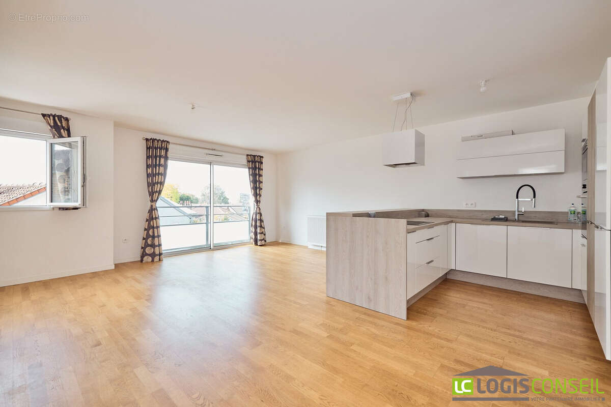 Appartement à BAGNEUX