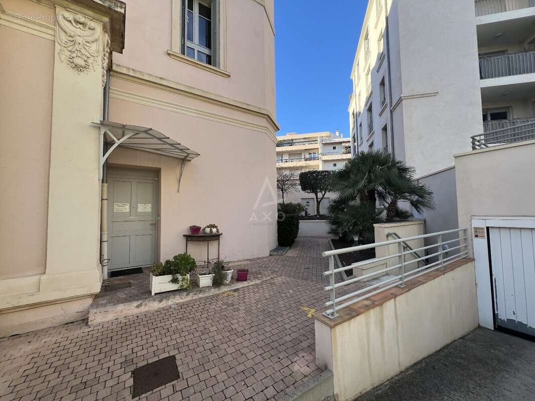 Appartement à HYERES