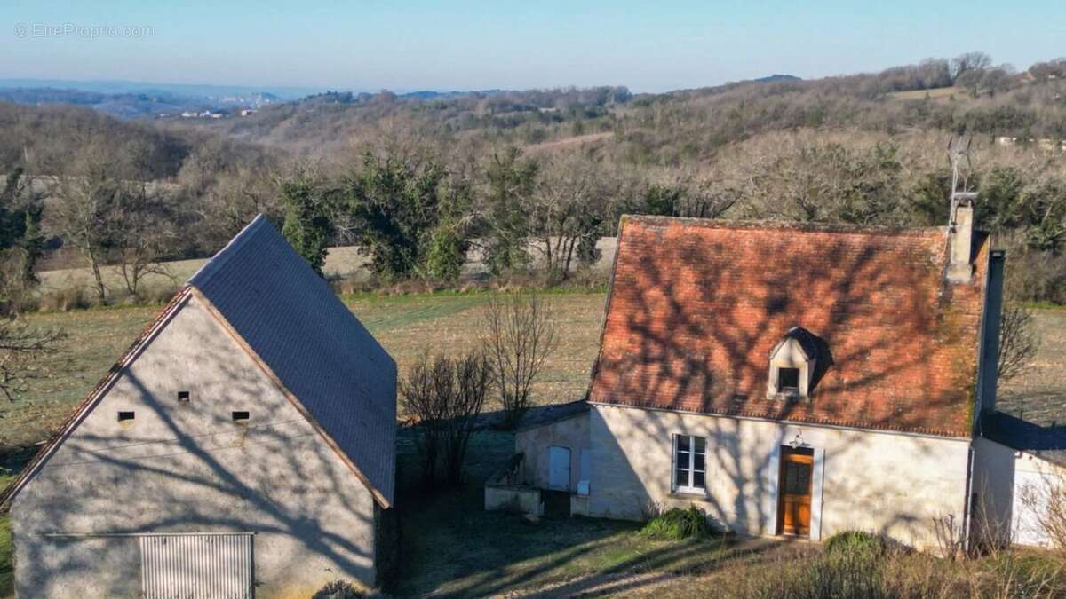 Maison à GOURDON