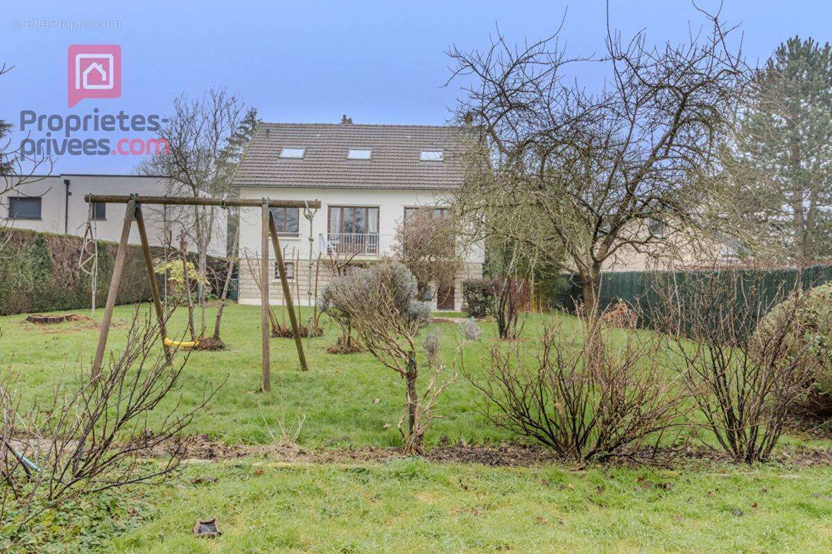 Maison à MAGNY-LES-HAMEAUX