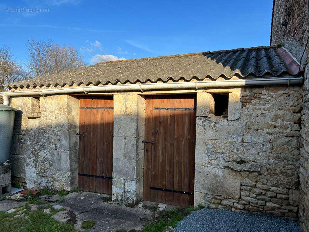 Maison à LA CRECHE