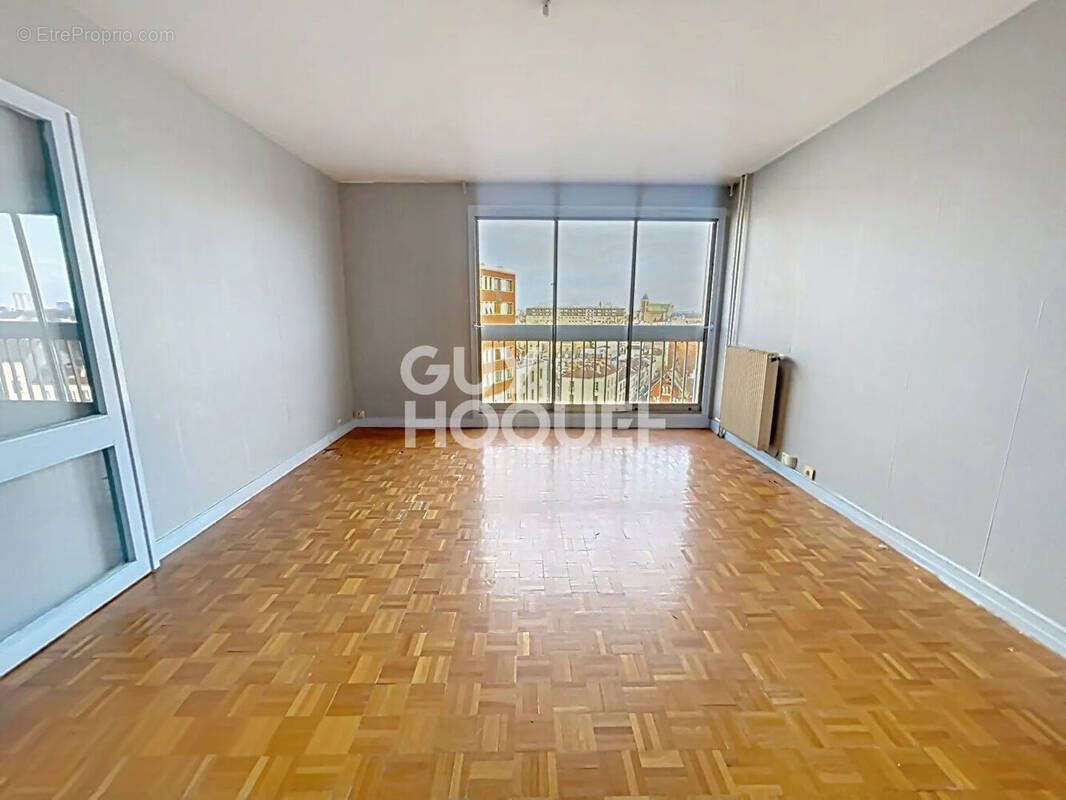 Appartement à SAINT-DENIS