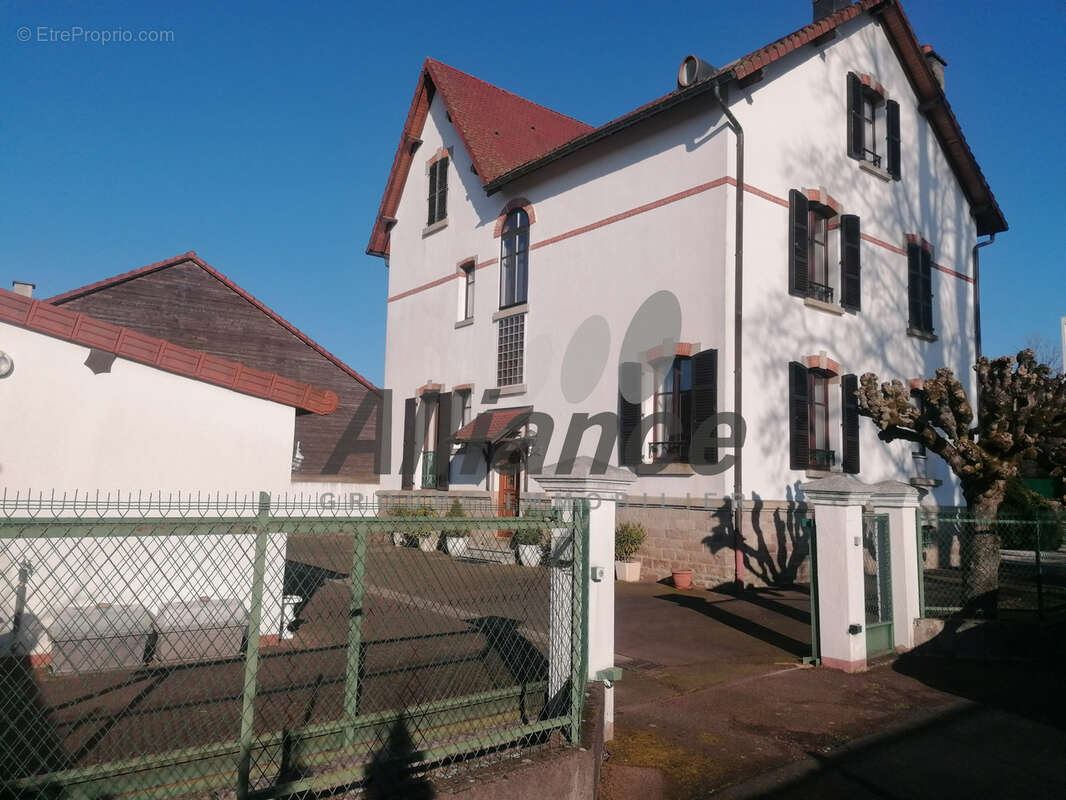 Maison à LUXEUIL-LES-BAINS