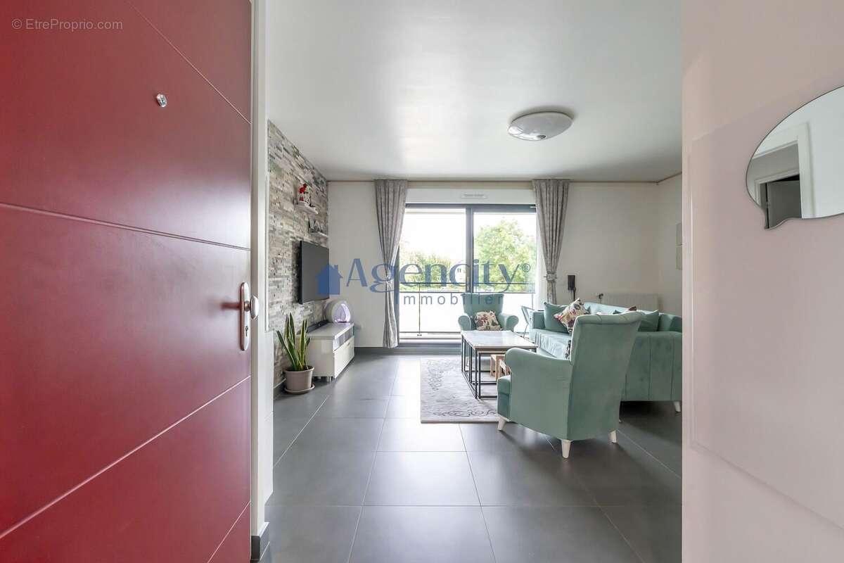 Appartement à TORCY