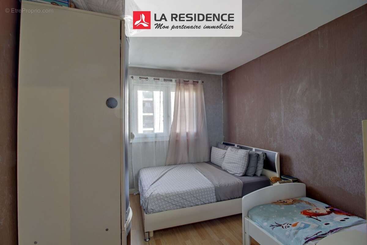 Appartement à LES MUREAUX