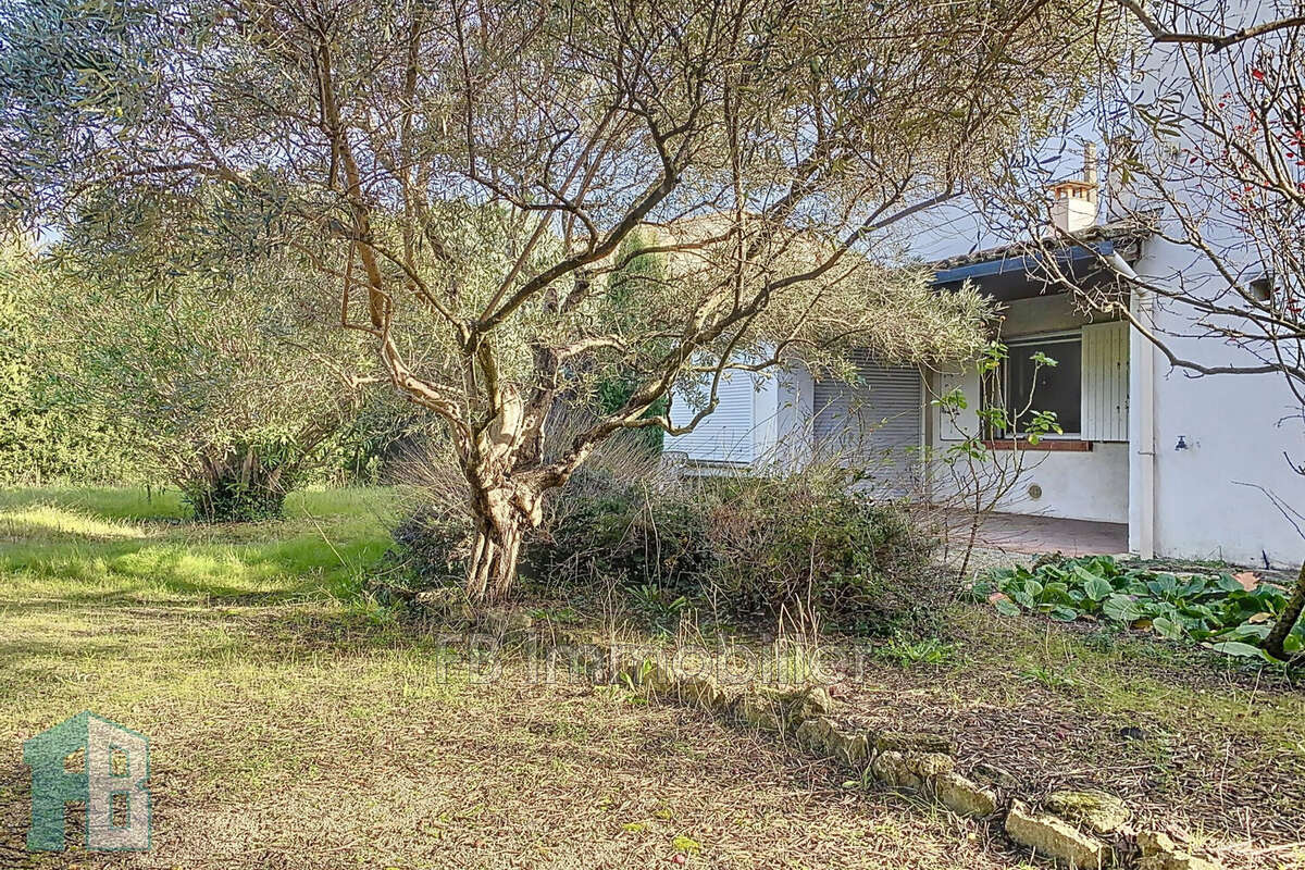 Maison à EYGUIERES