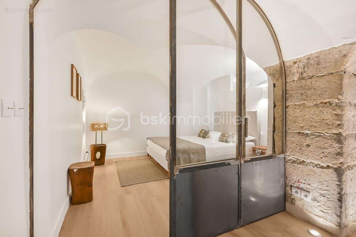 Appartement à PARIS-6E