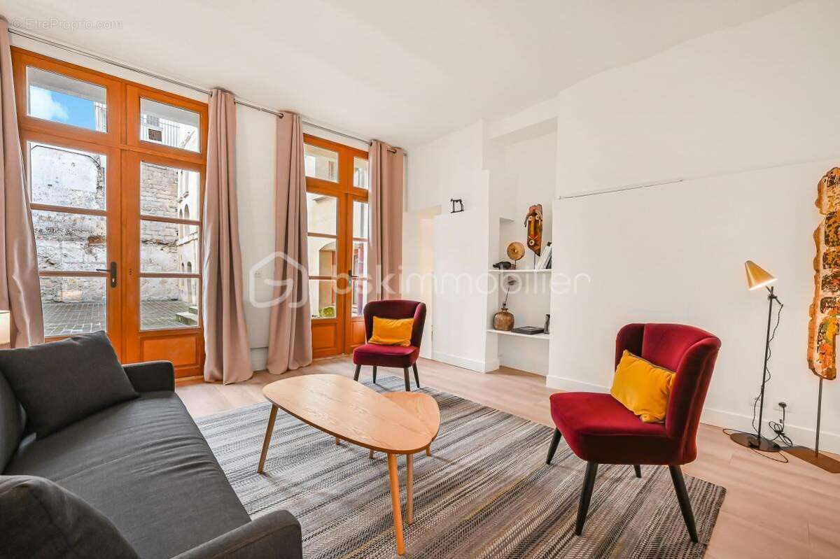 Appartement à PARIS-6E